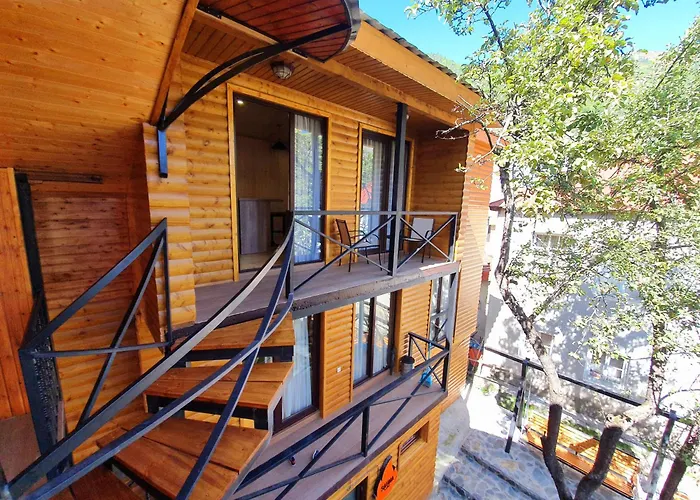 Nino Ratiani\'S Guesthouse